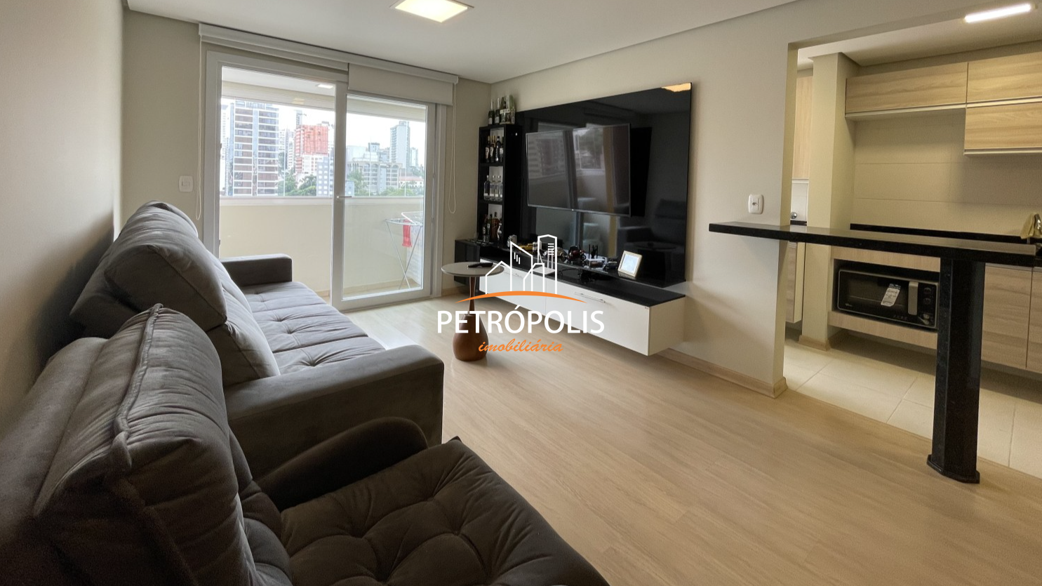 Apartamento à venda com 1 quarto, 57m² - Foto 1