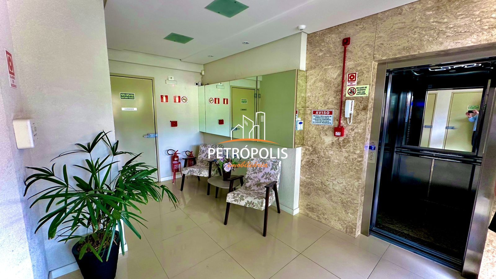 Apartamento à venda com 2 quartos, 87m² - Foto 17