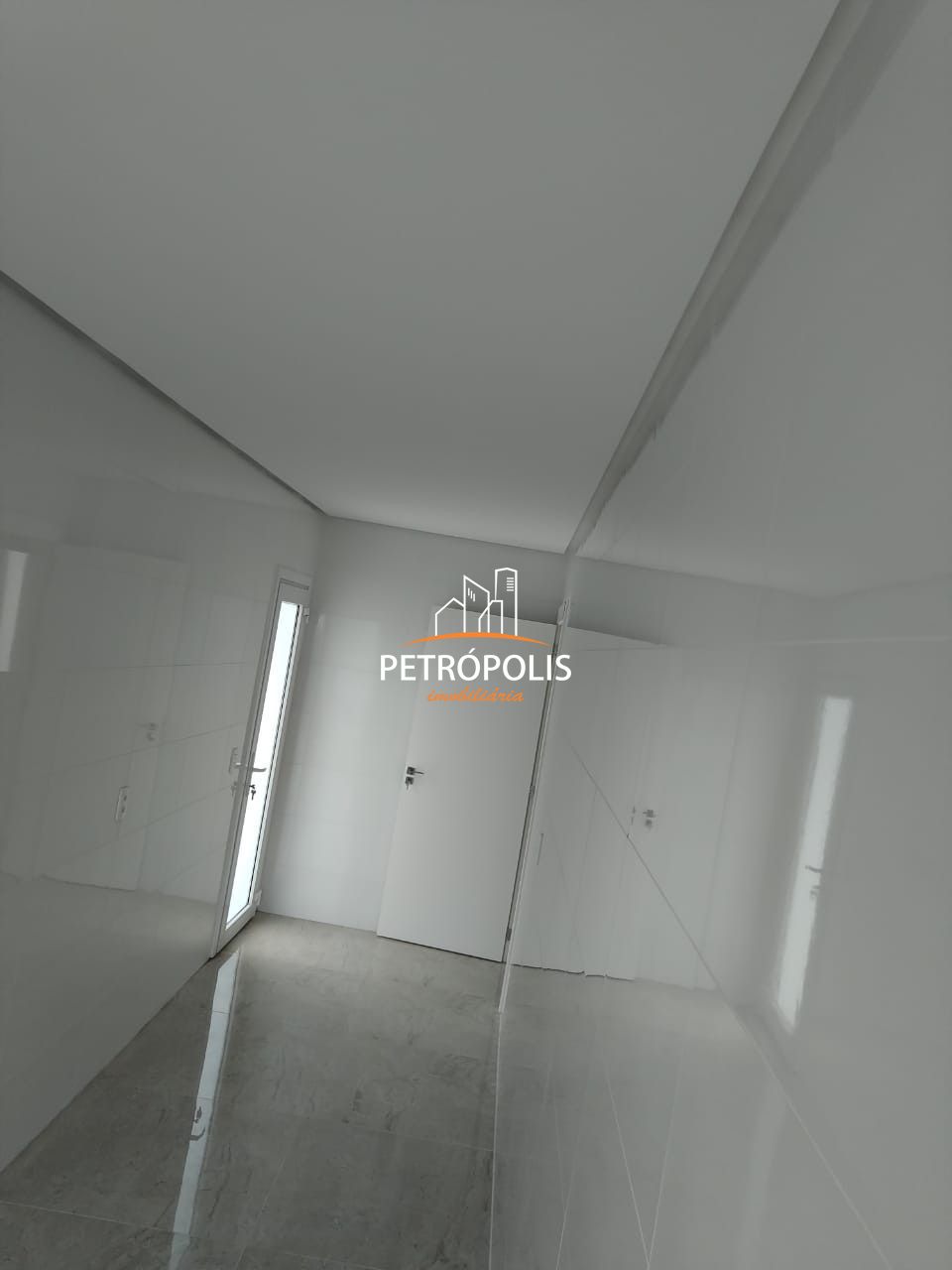 Apartamento à venda com 3 quartos, 280m² - Foto 7