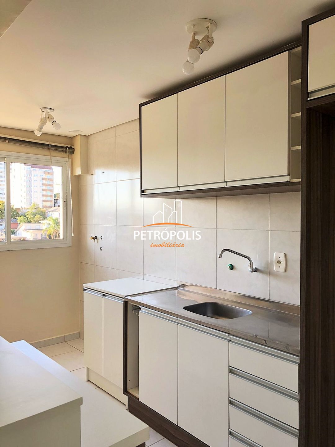 Apartamento à venda com 1 quarto, 43m² - Foto 6