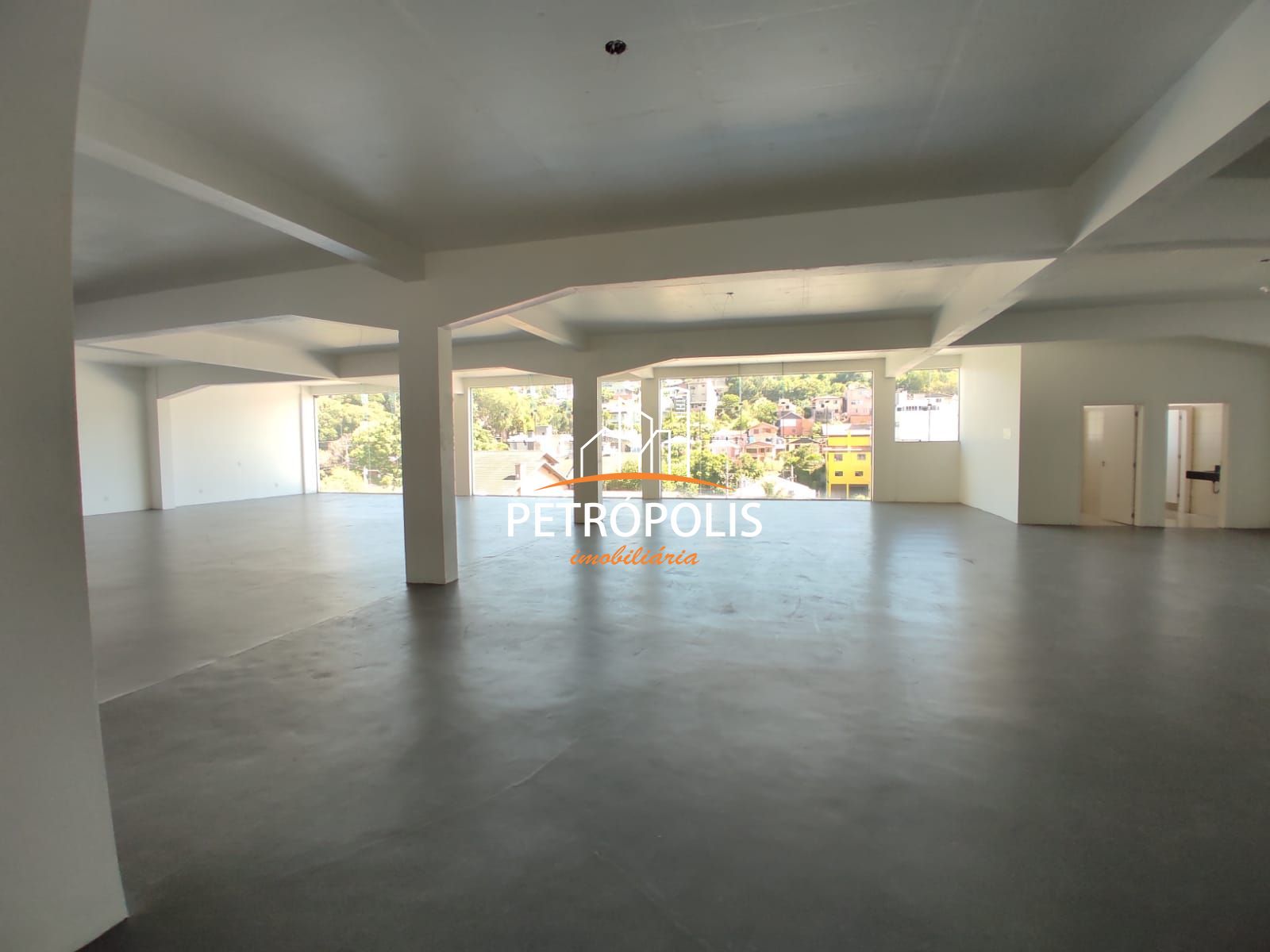 Prédio Inteiro para alugar com 6 quartos, 3100m² - Foto 15