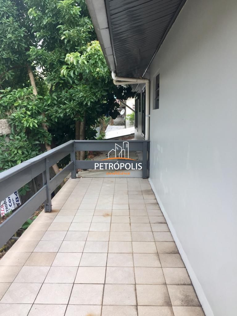 Apartamento à venda com 3 quartos, 240m² - Foto 4