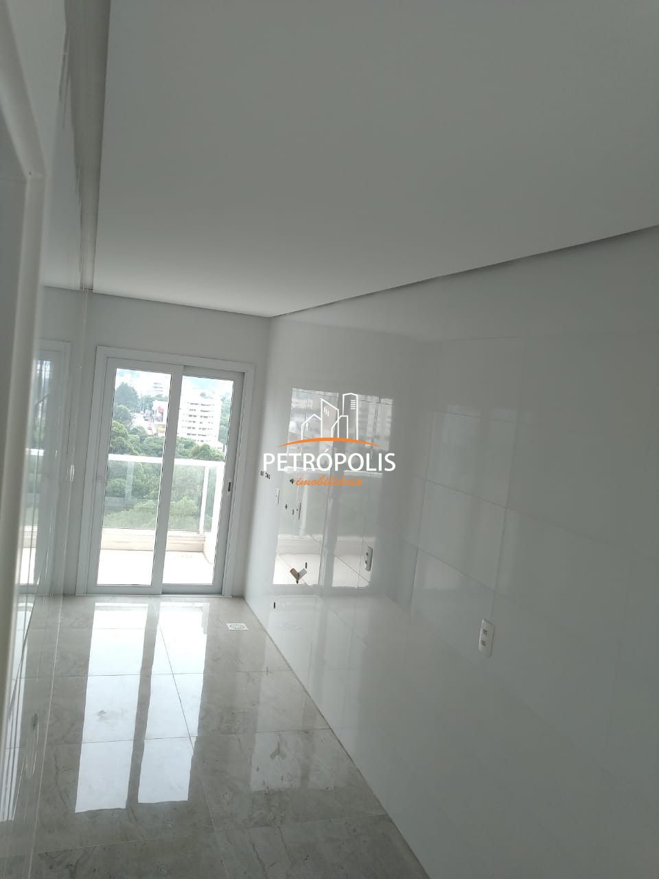 Apartamento à venda com 3 quartos, 280m² - Foto 6