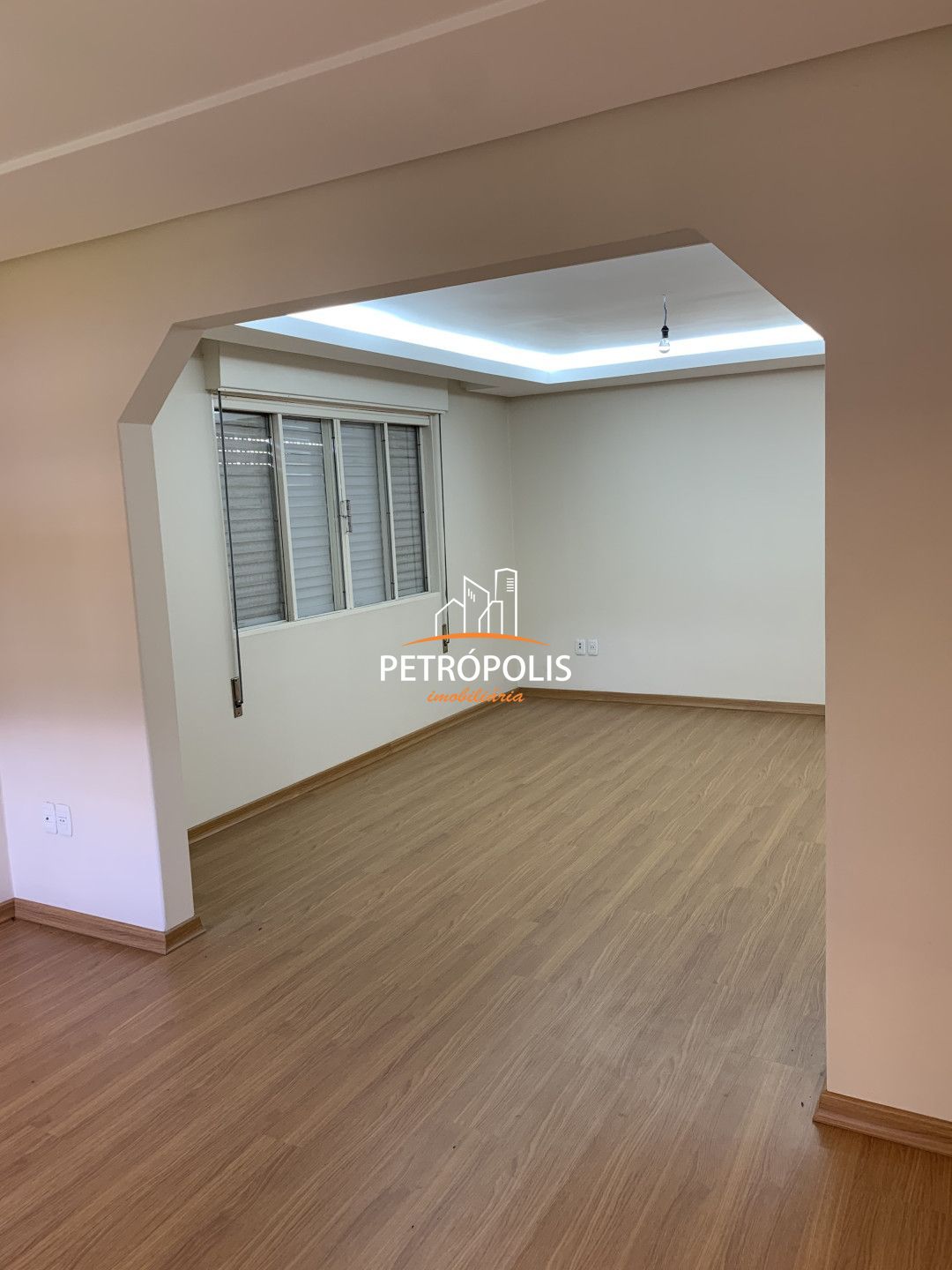 Casa à venda com 3 quartos, 174m² - Foto 4