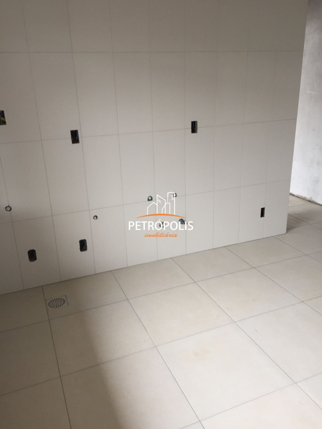 Apartamento à venda com 1 quarto, 47m² - Foto 25