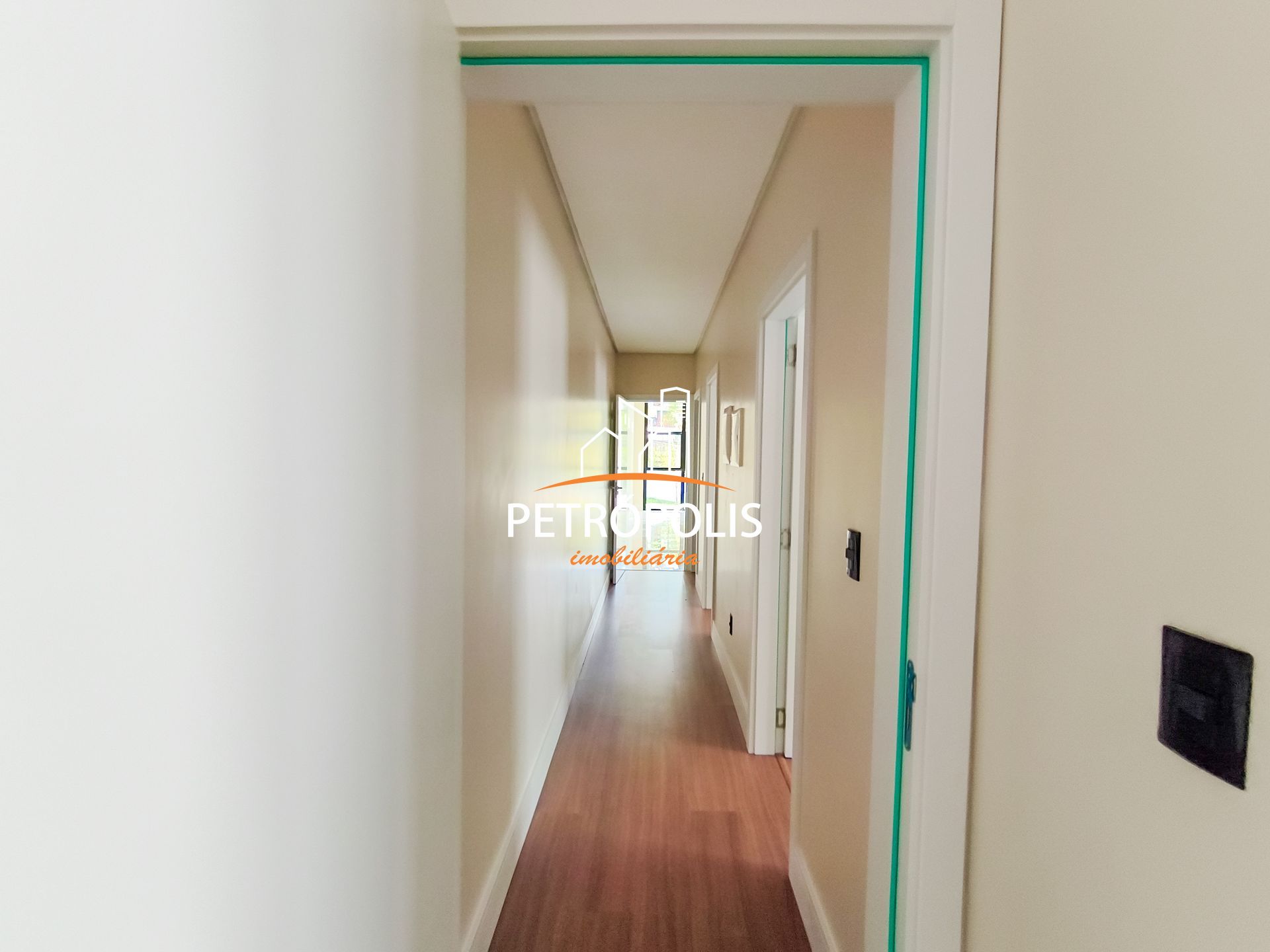 Casa com 3 Dormitórios à venda, 111 m² por R$ 850.000,00 Casa com 3 Dormitórios à venda, 111 m² por R$ 850.000,00