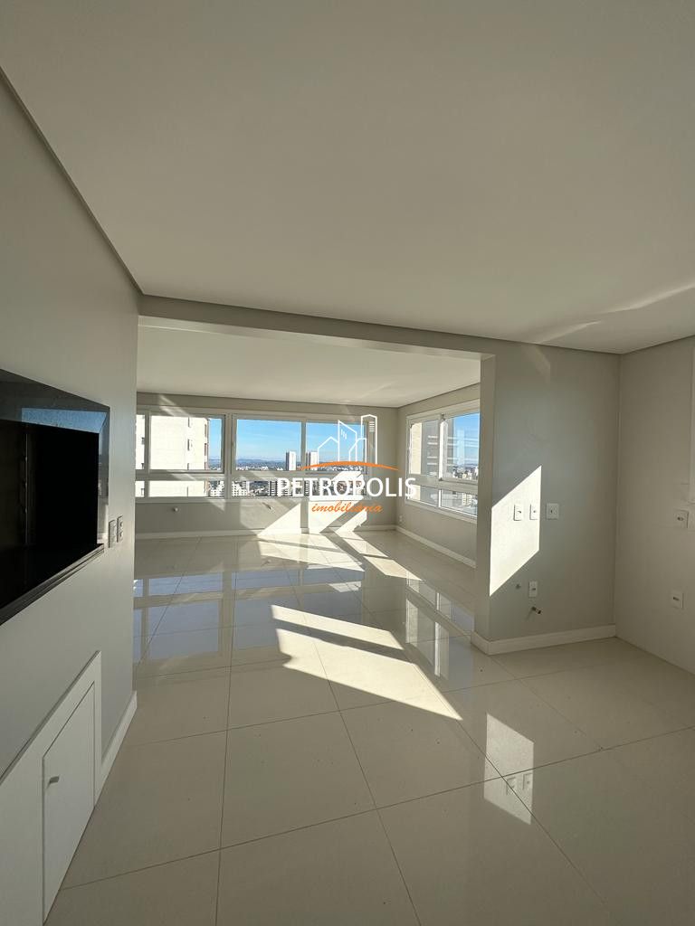 Apartamento à venda com 3 quartos, 176m² - Foto 4