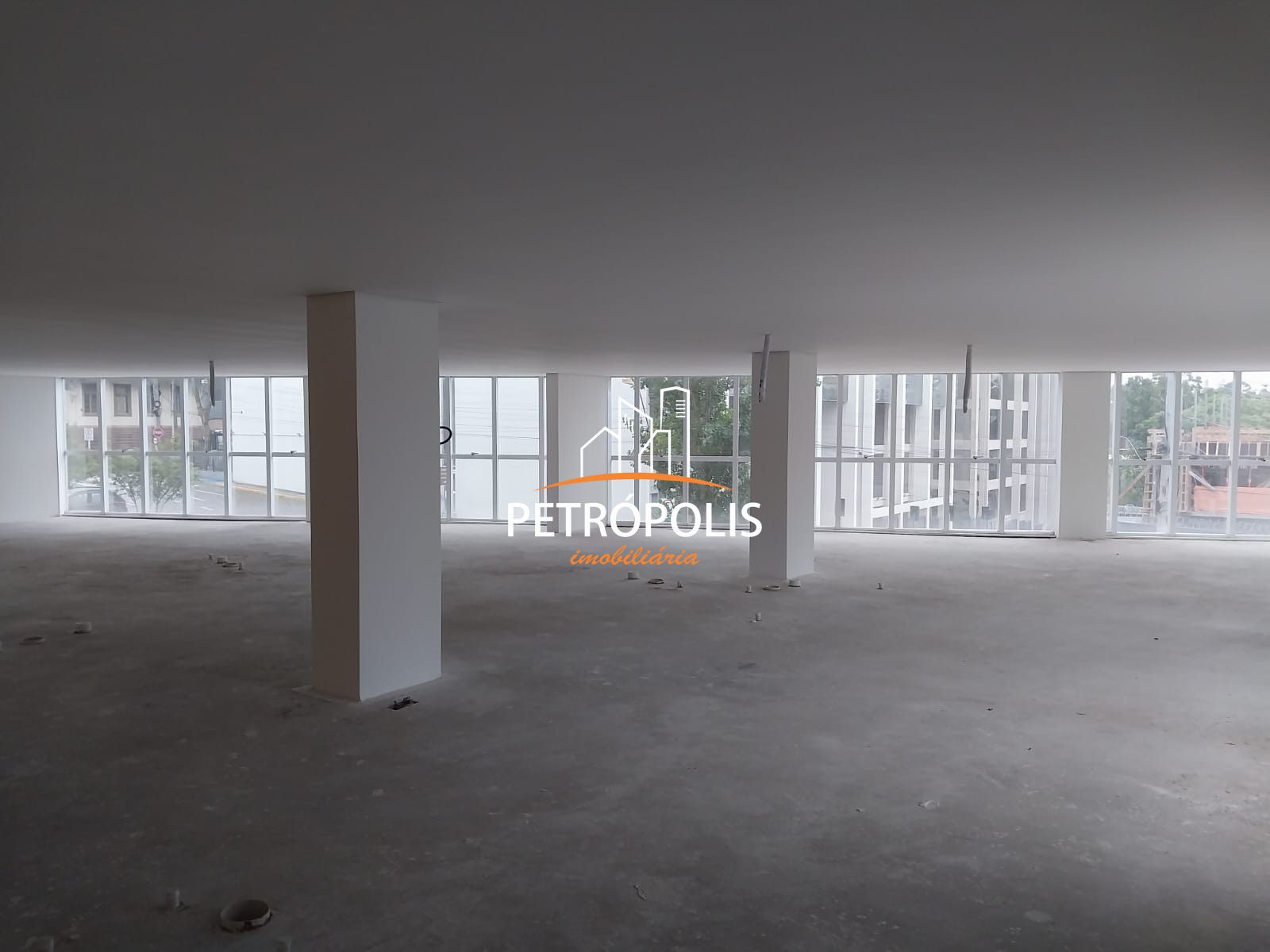 Conjunto Comercial-Sala à venda com 1 quarto, 230m² - Foto 5