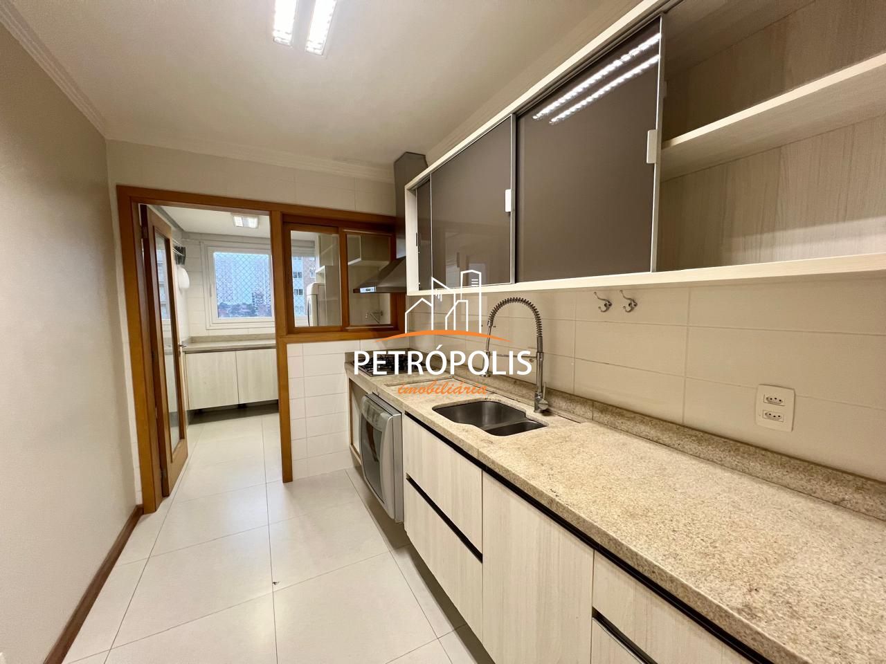 Apartamento à venda com 3 quartos, 123m² - Foto 10