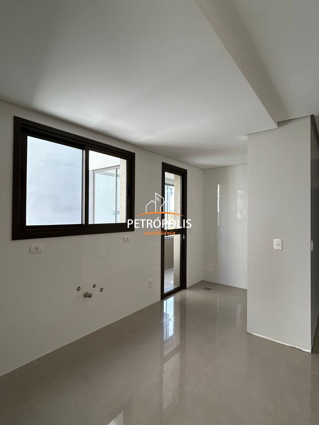 Apartamento à venda com 1 quarto, 115m² - Foto 26