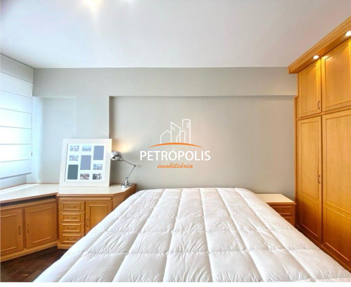Apartamento à venda com 3 quartos, 142m² - Foto 13