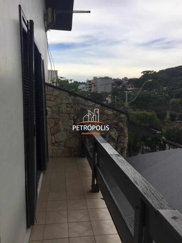 Apartamento à venda com 3 quartos, 240m² - Foto 3