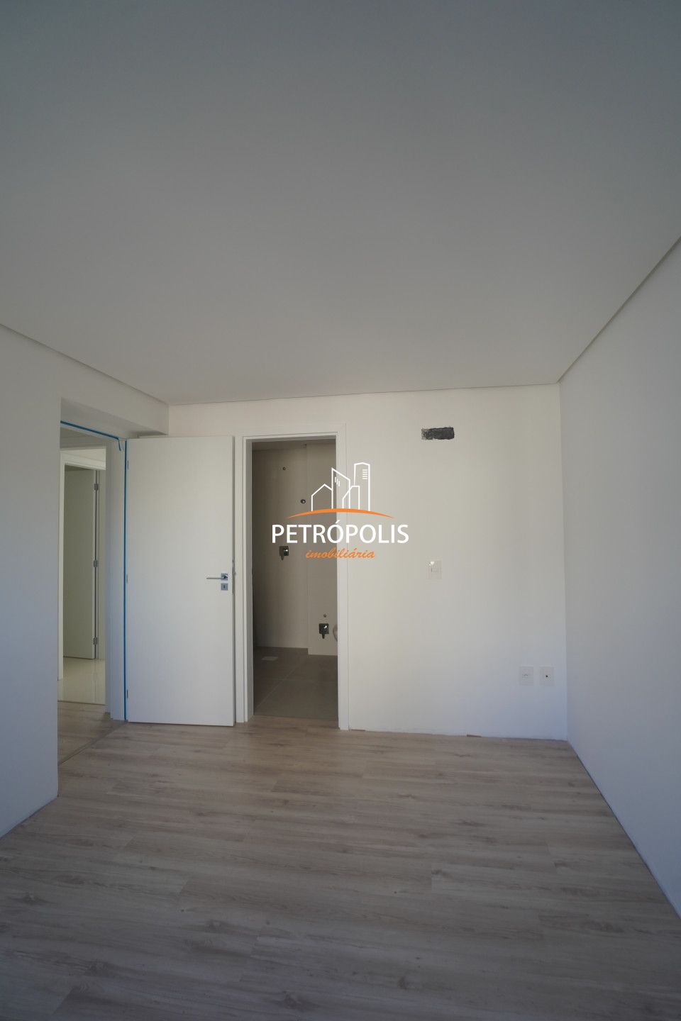 Apartamento à venda com 3 quartos, 137m² - Foto 29