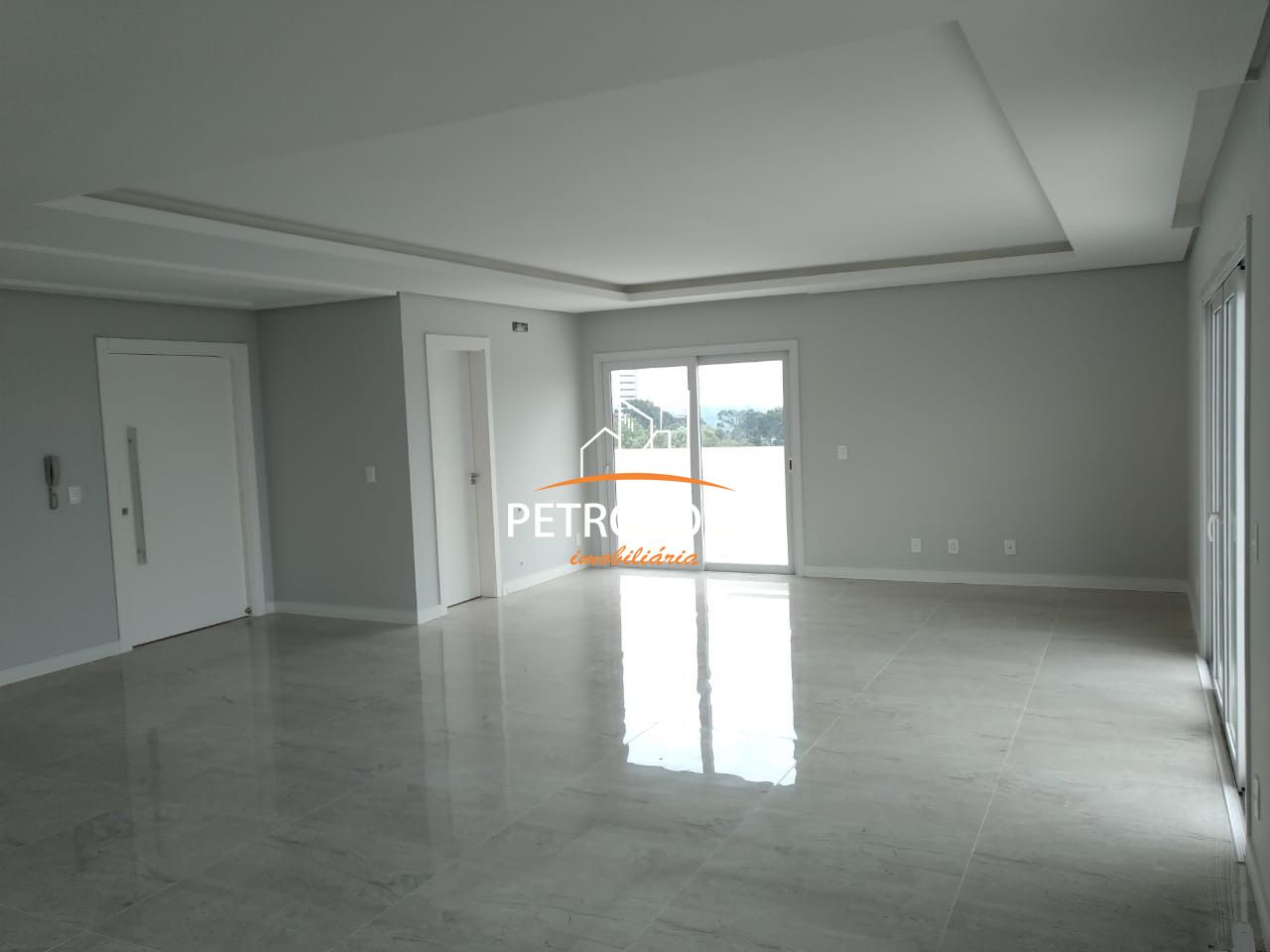 Conjunto Comercial-Sala à venda com 1 quarto, 372m² - Foto 2