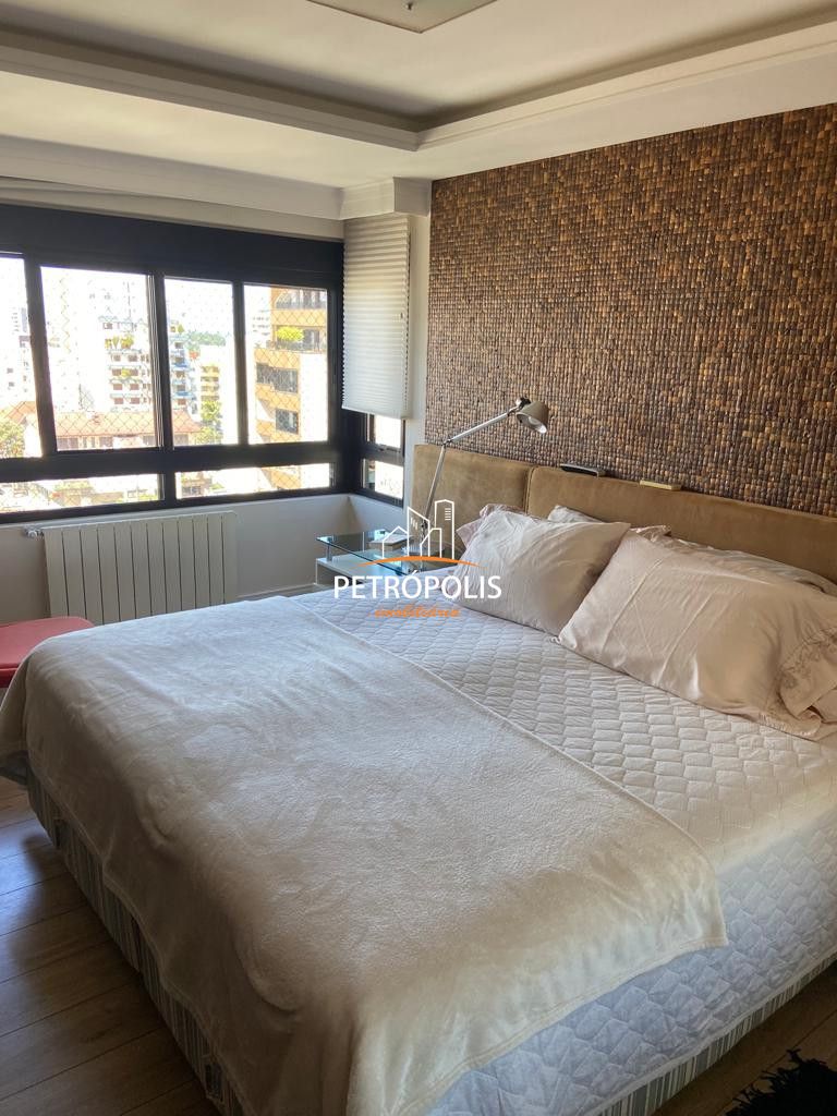 Apartamento à venda com 3 quartos, 198m² - Foto 11