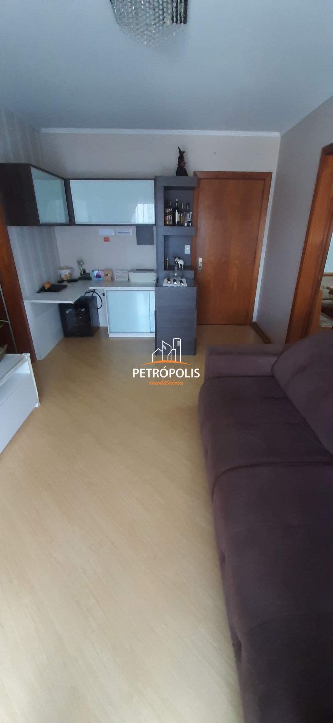 Apartamento à venda com 2 quartos, 76m² - Foto 11