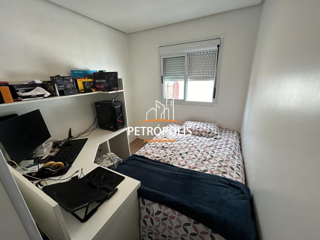 Apartamento à venda com 2 quartos, 70m² - Foto 3