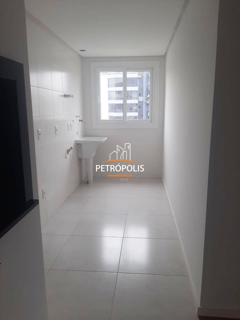 Apartamento à venda com 2 quartos, 79m² - Foto 14