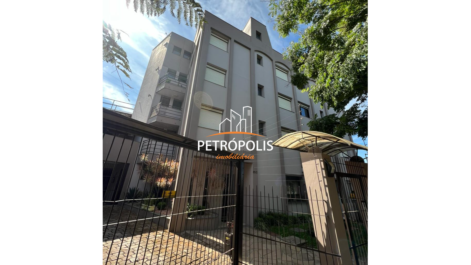 Apartamento à venda com 2 quartos, 68m² - Foto 1