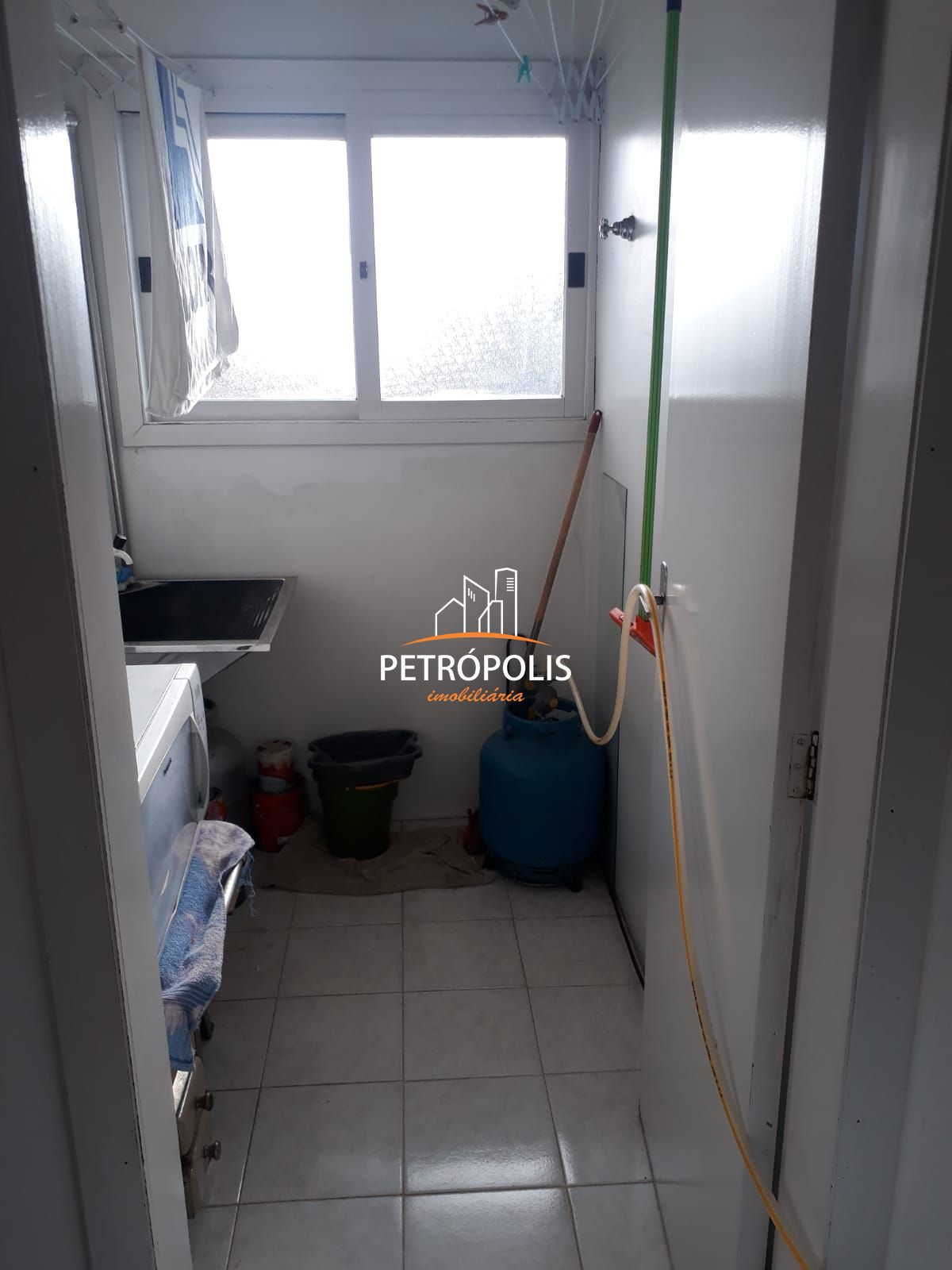 Apartamento à venda com 2 quartos, 68m² - Foto 11