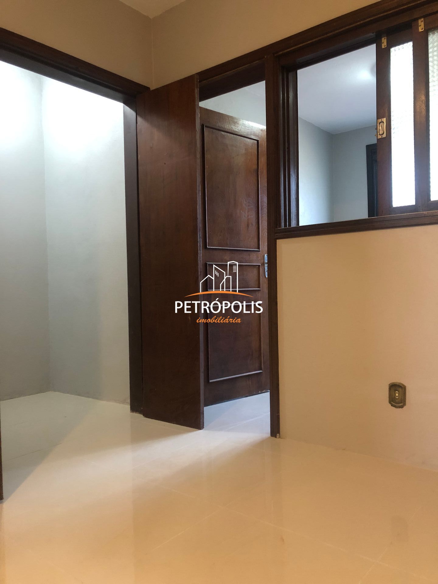 Apartamento à venda com 3 quartos, 98m² - Foto 3