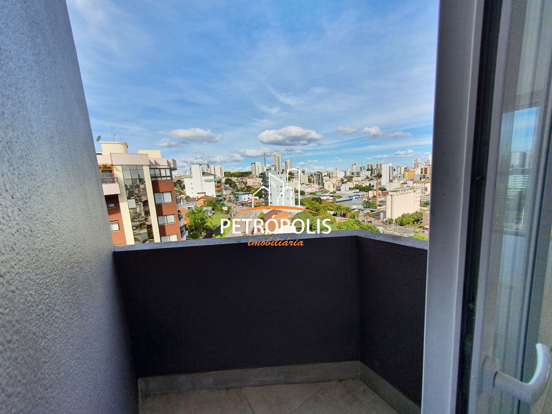 Apartamento à venda com 2 quartos, 77m² - Foto 90