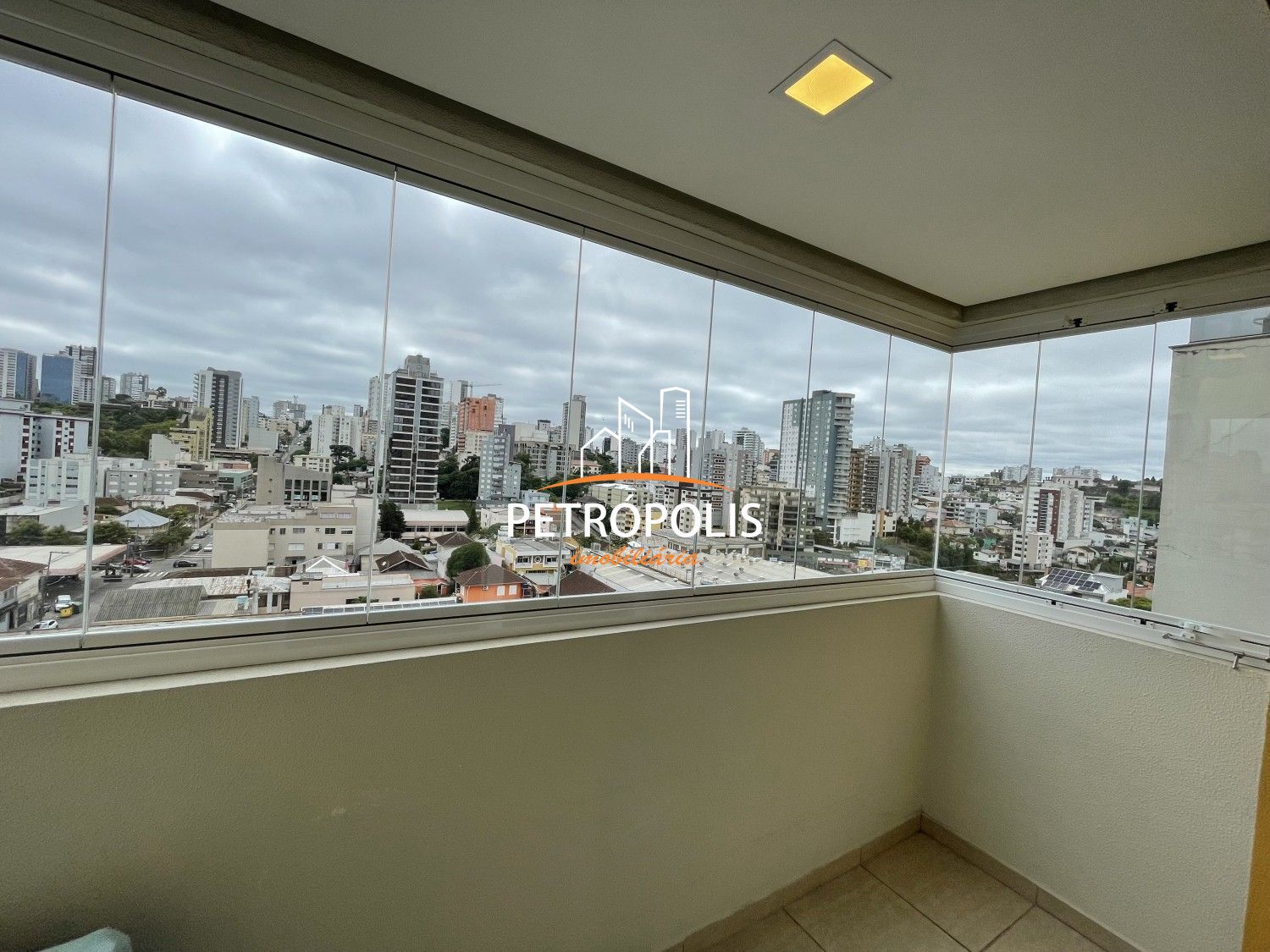 Apartamento à venda com 1 quarto, 57m² - Foto 11