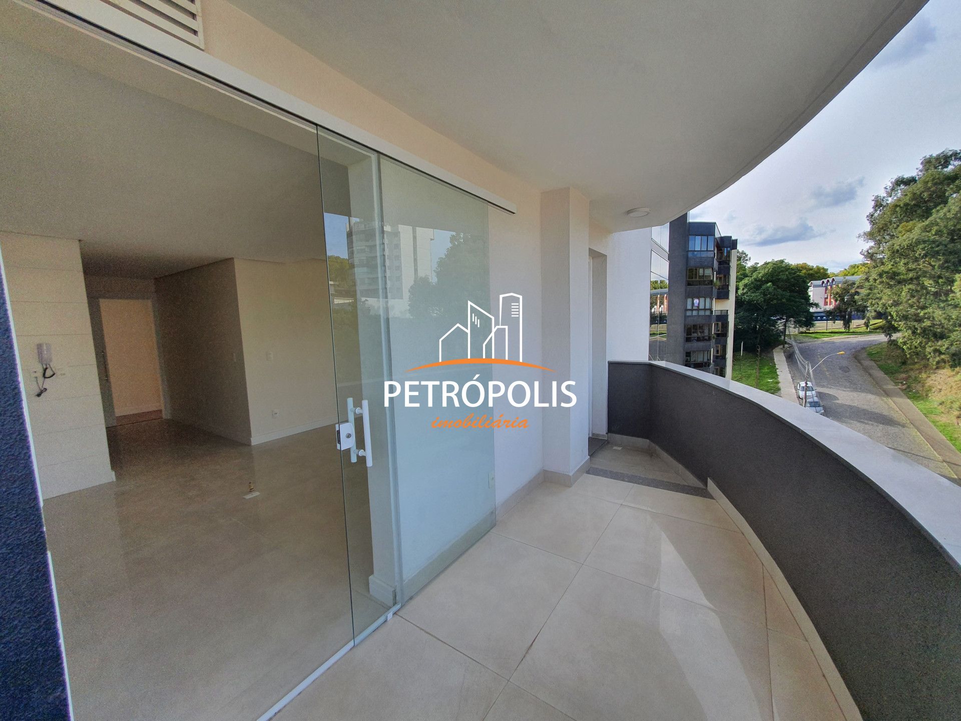 Apartamento à venda com 2 quartos, 77m² - Foto 61