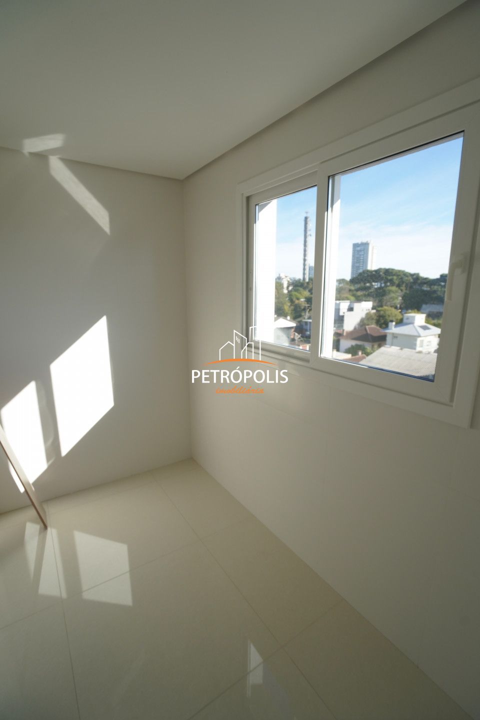 Apartamento à venda com 3 quartos, 137m² - Foto 31