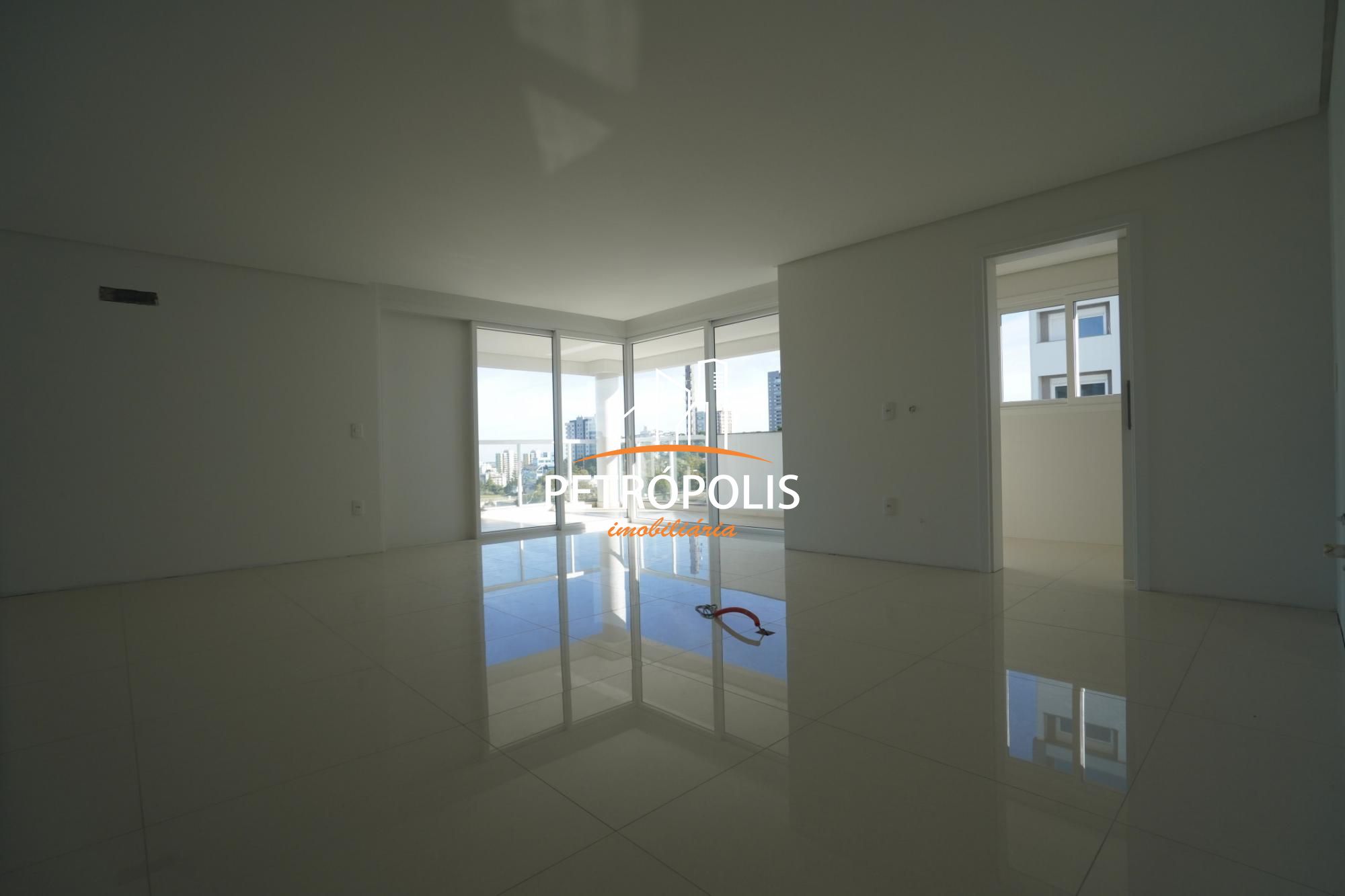 Apartamento à venda com 3 quartos, 137m² - Foto 25