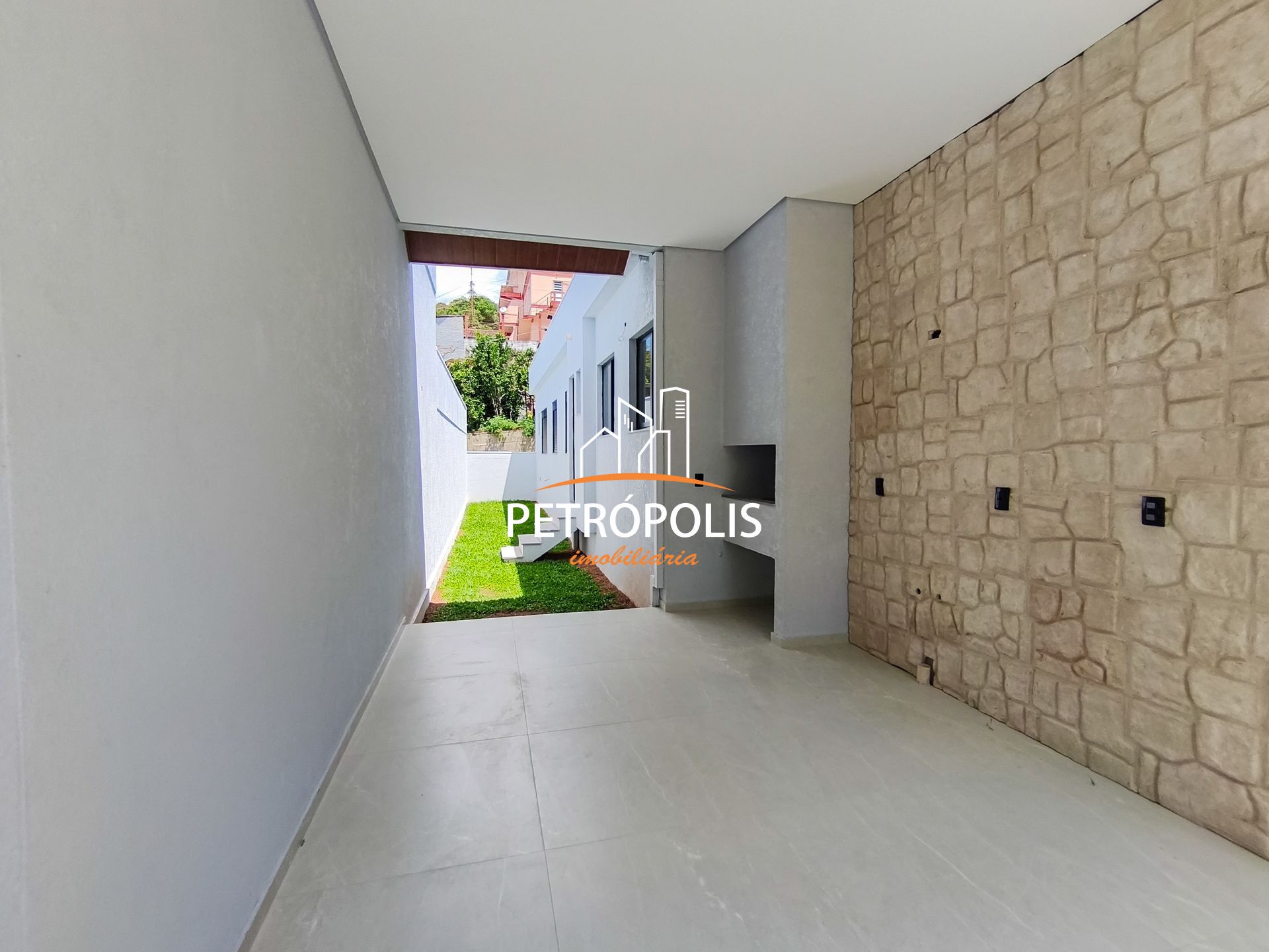 Casa com 3 Dormitórios à venda, 111 m² por R$ 850.000,00 Casa com 3 Dormitórios à venda, 111 m² por R$ 850.000,00