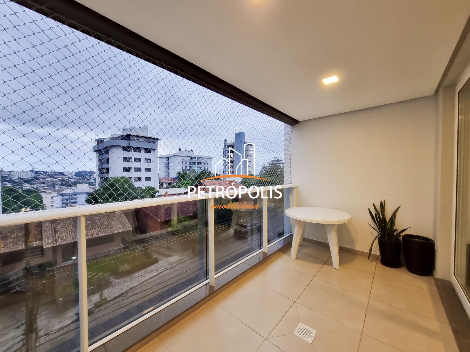 Apartamento à venda com 2 quartos, 85m² - Foto 5