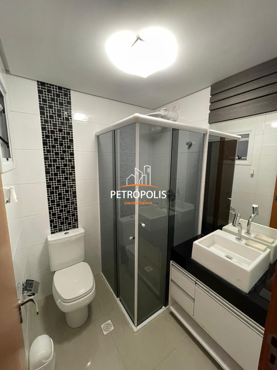 Apartamento à venda com 2 quartos, 95m² - Foto 4