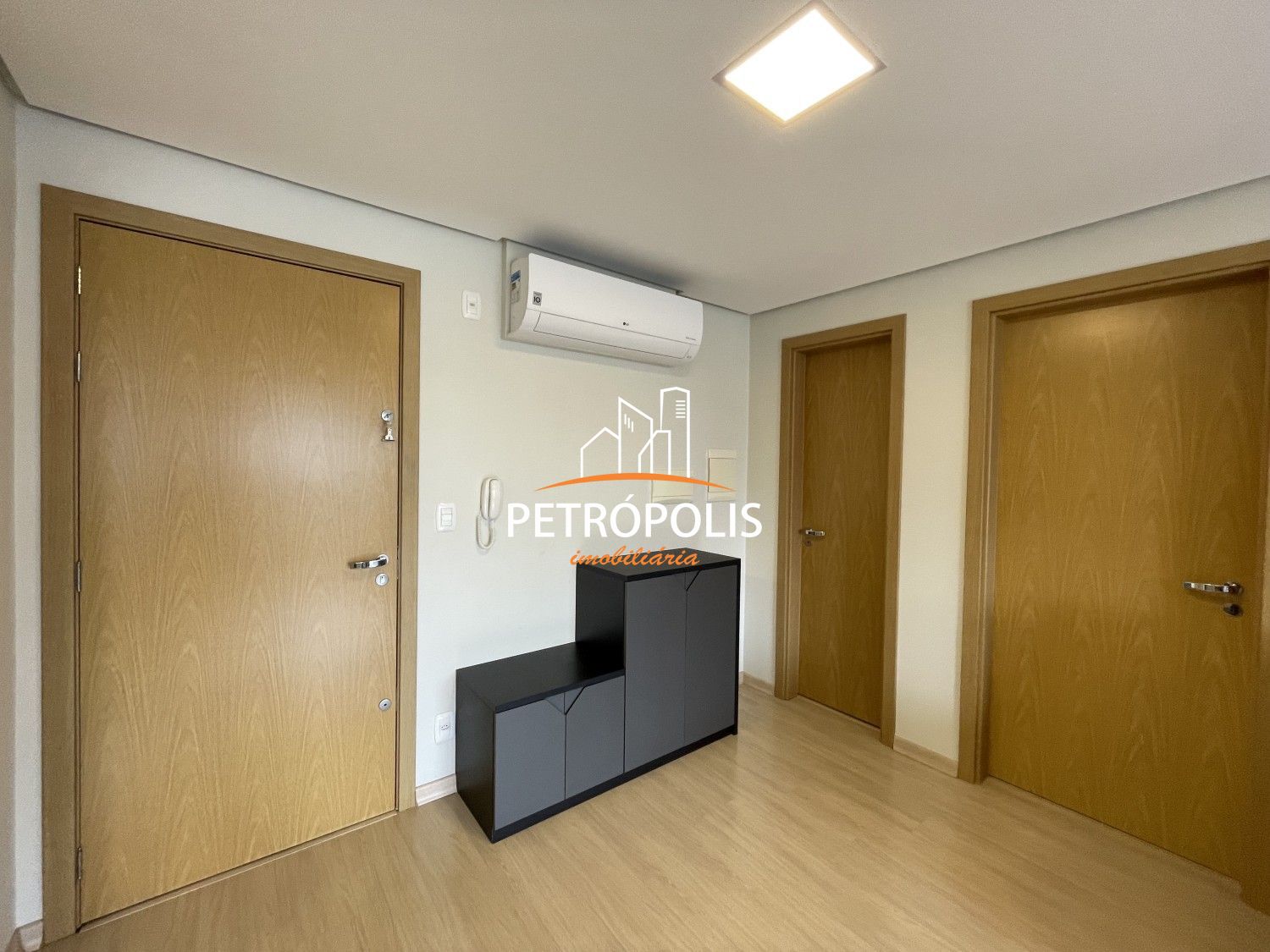 Apartamento à venda com 1 quarto, 57m² - Foto 3