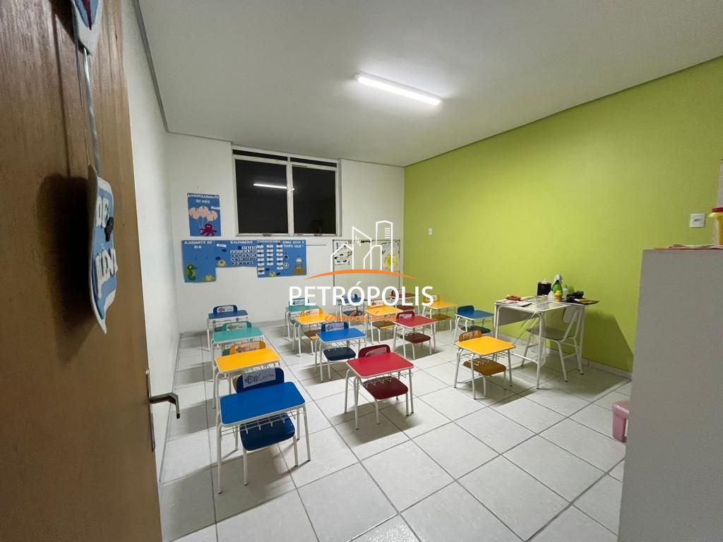 Loja-Salão à venda com 1 quarto, 400m² - Foto 2