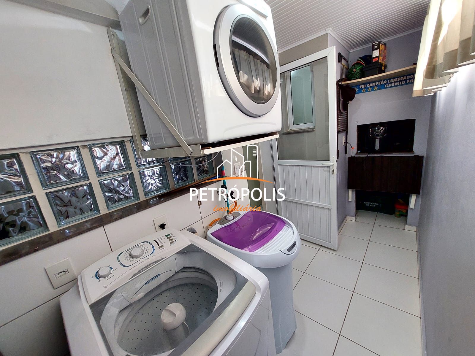 Apartamento à venda com 2 quartos, 63m² - Foto 15