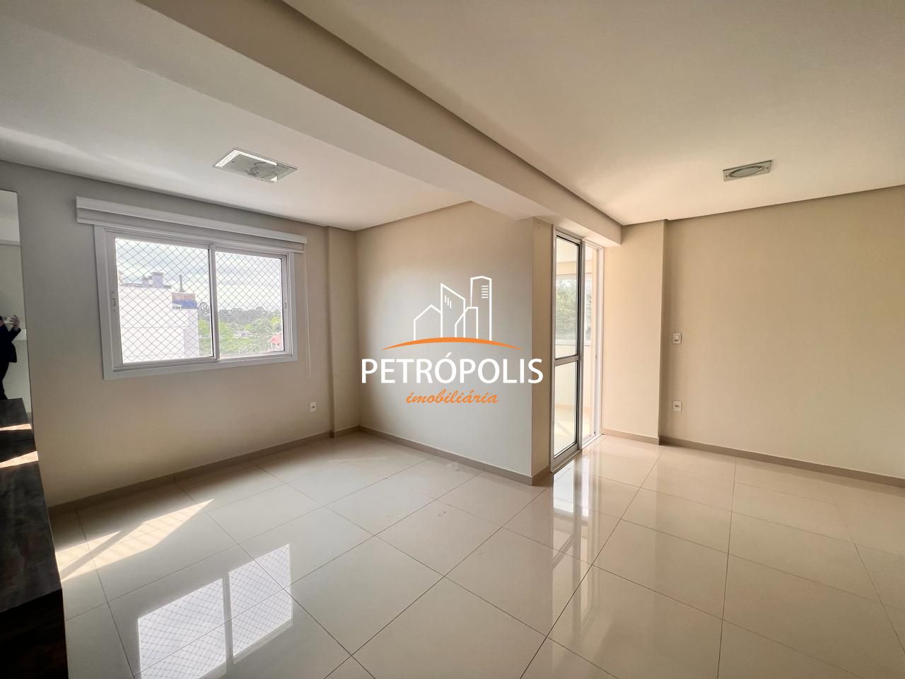 Apartamento à venda com 2 quartos, 79m² - Foto 20