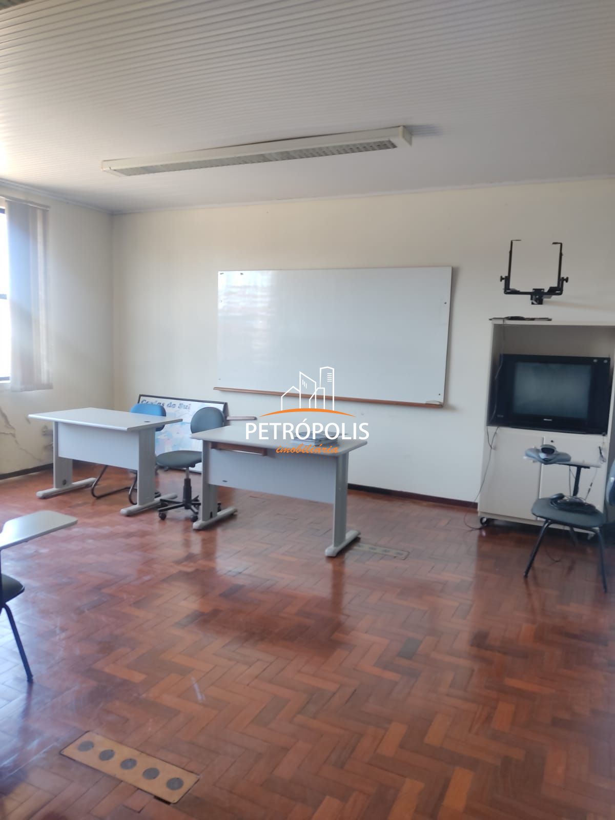 Prédio Inteiro para alugar com 6 quartos, 1853m² - Foto 19