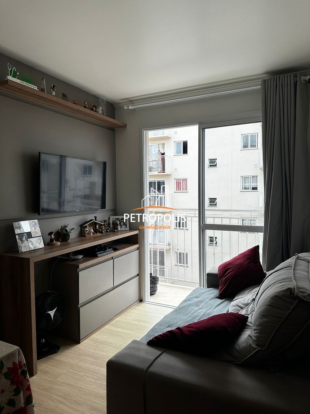 Apartamento à venda com 2 quartos, 48m² - Foto 2