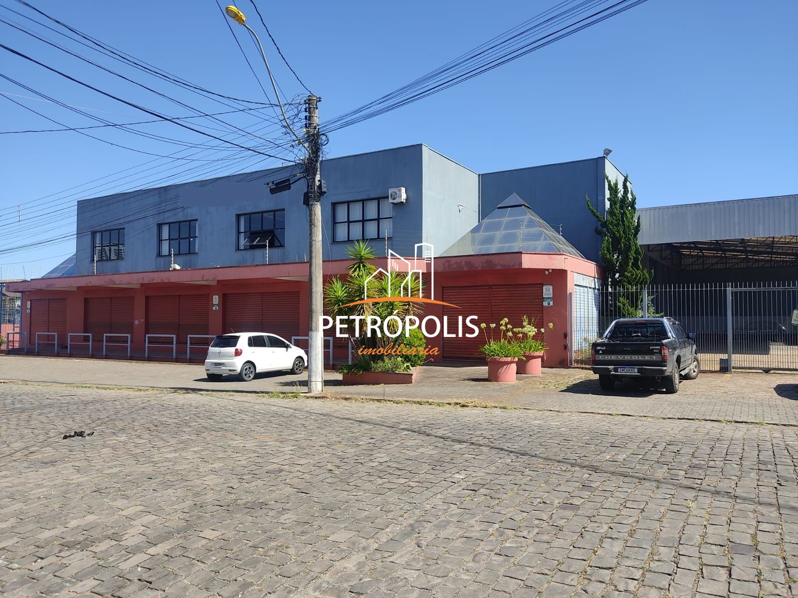 Prdio comercial/residencial para alugar  no Pio X - Caxias do Sul, RS. Imveis