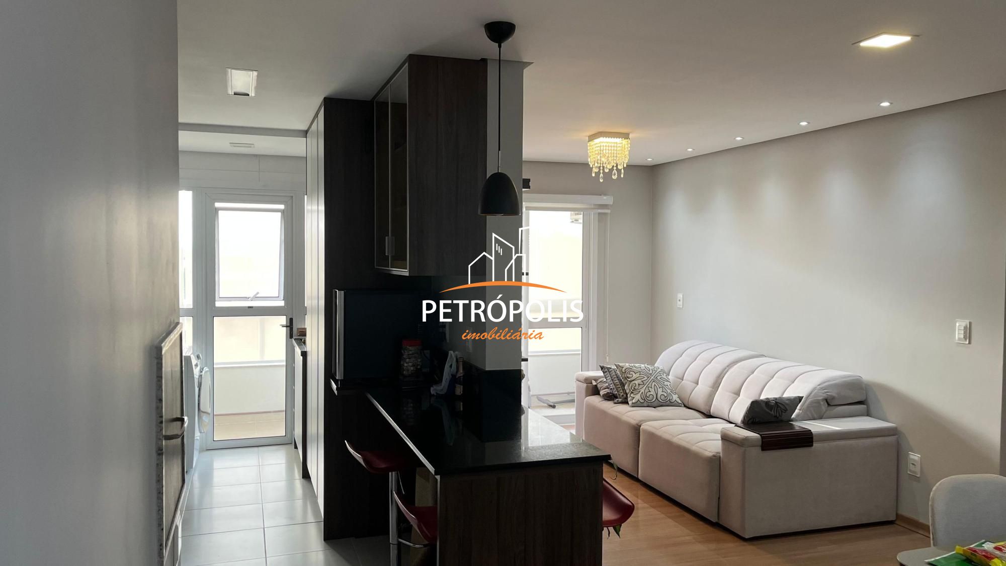 Apartamento à venda com 2 quartos, 75m² - Foto 8