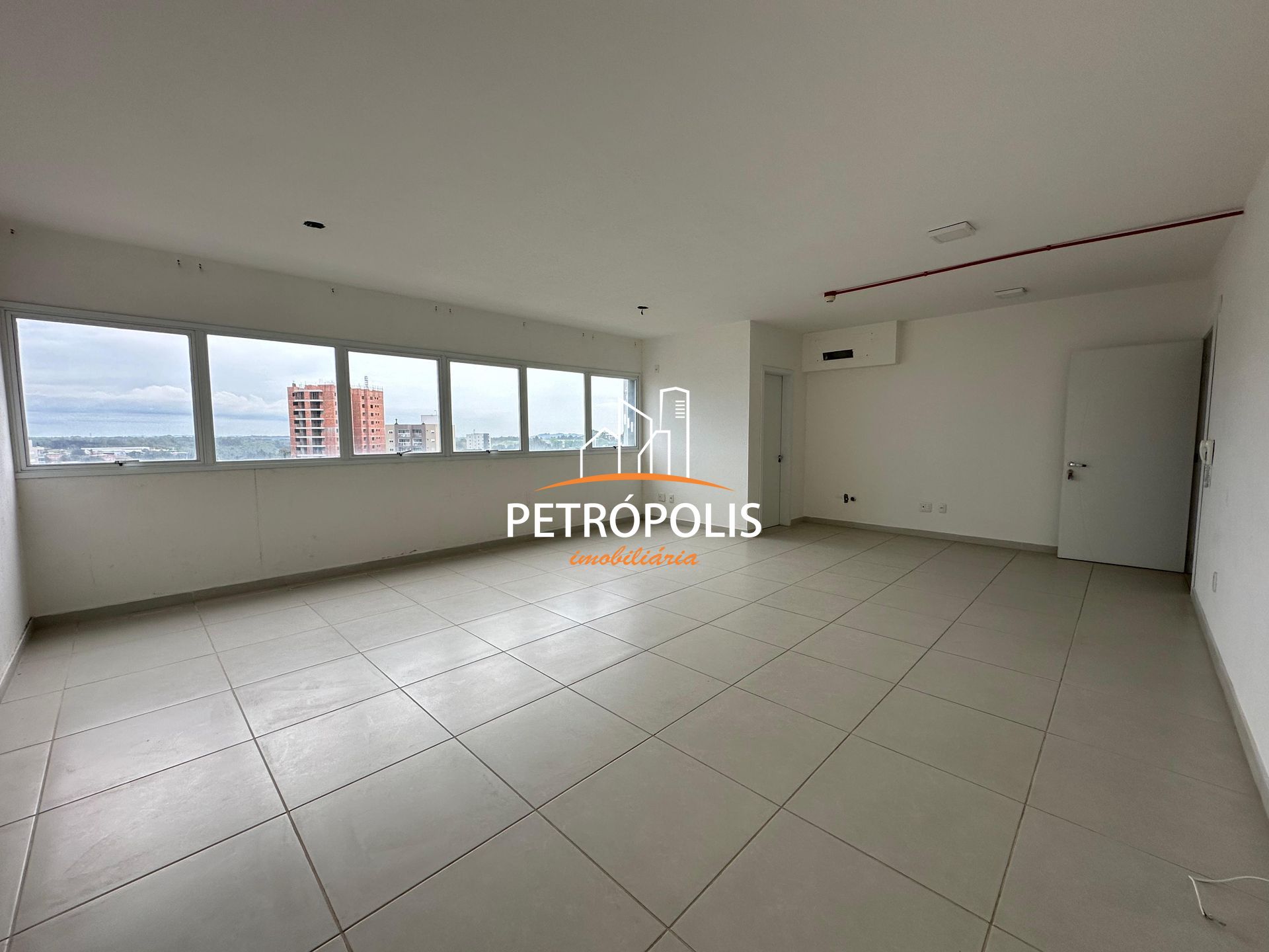 Conjunto Comercial-Sala à venda com 1 quarto, 46m² - Foto 5