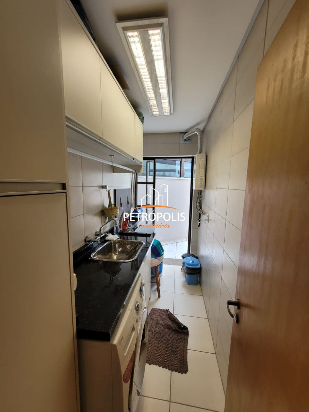 Apartamento à venda com 3 quartos, 103m² - Foto 4