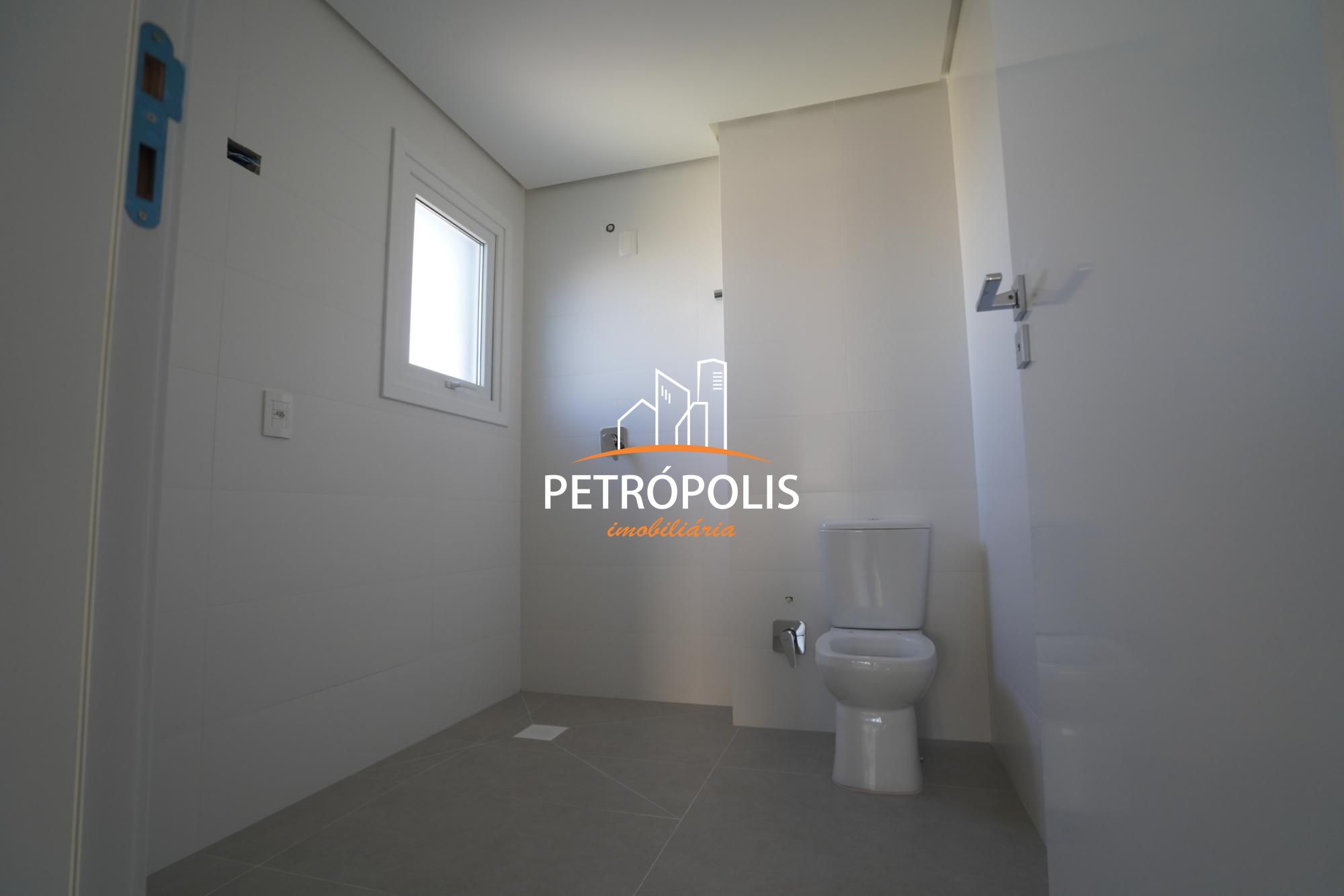 Apartamento à venda com 3 quartos, 137m² - Foto 50