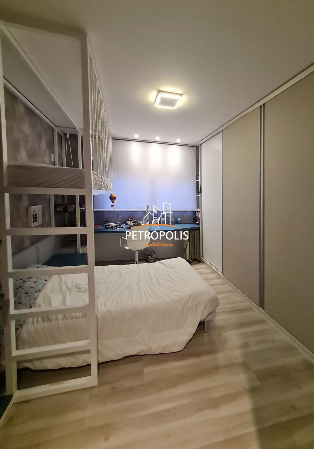 Apartamento à venda com 3 quartos, 156m² - Foto 5