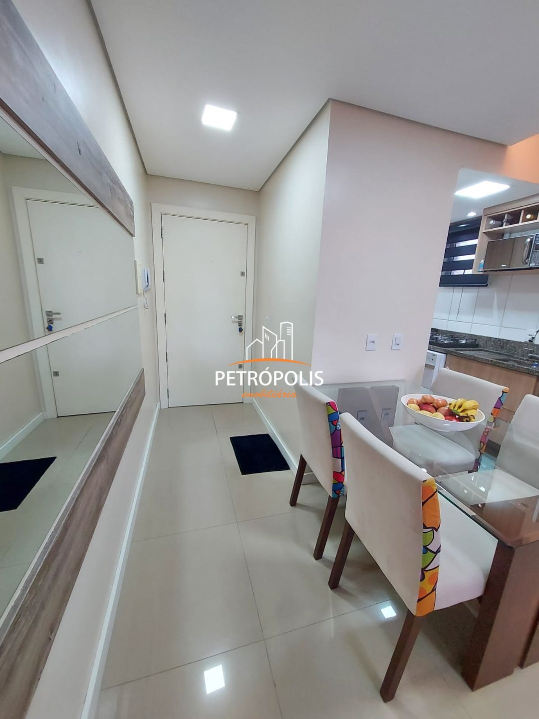 Apartamento à venda com 2 quartos, 52m² - Foto 4