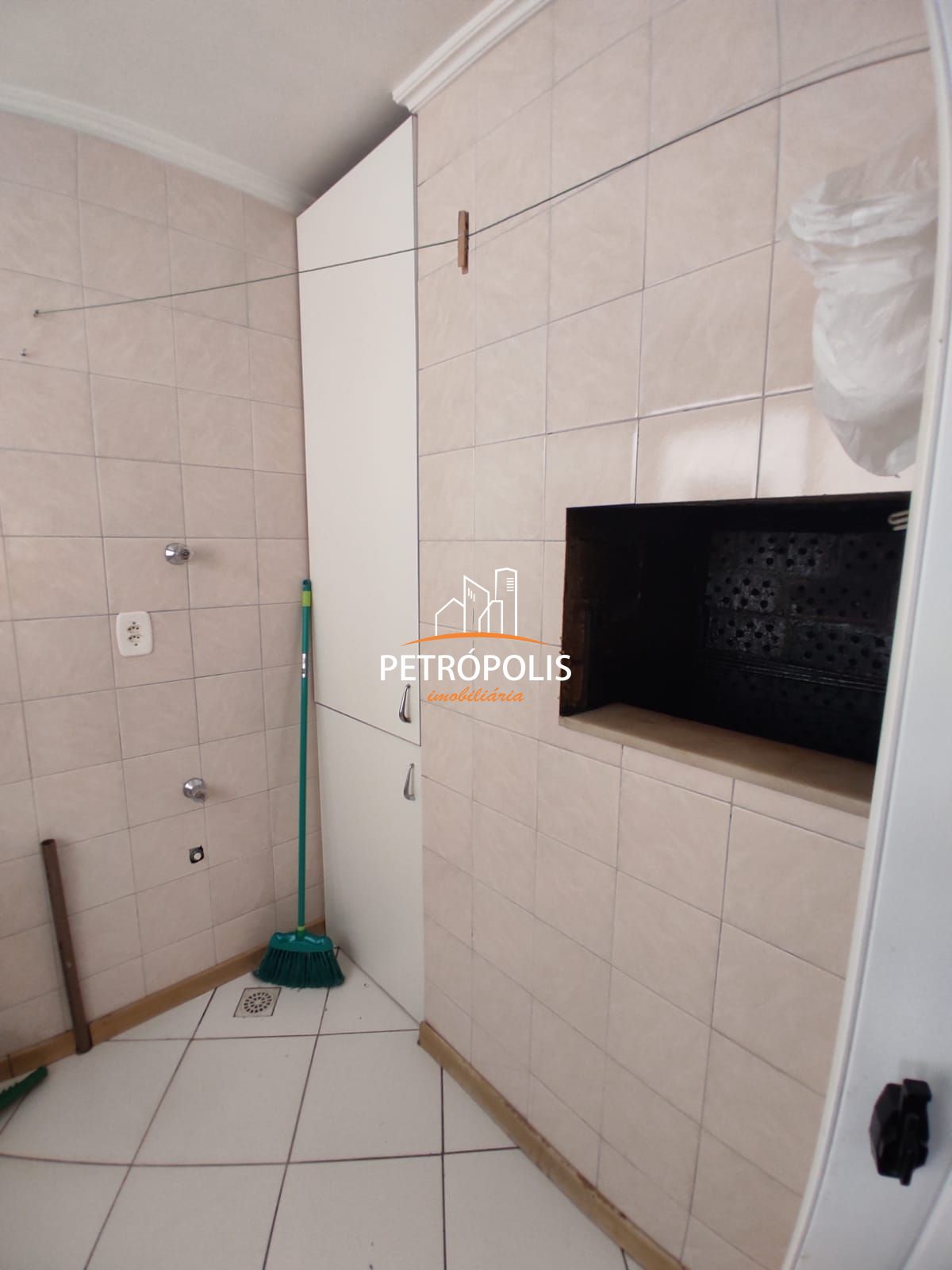 Apartamento à venda com 3 quartos, 83m² - Foto 12