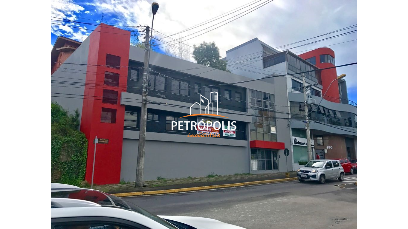 Prédio Inteiro à venda com 4 quartos, 720m² - Foto 1