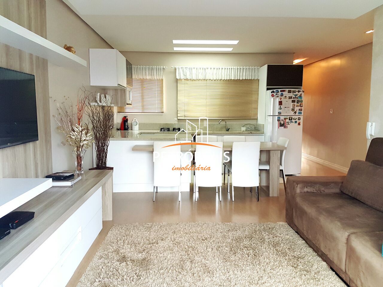 Apartamento à venda com 2 quartos, 74m² - Foto 11