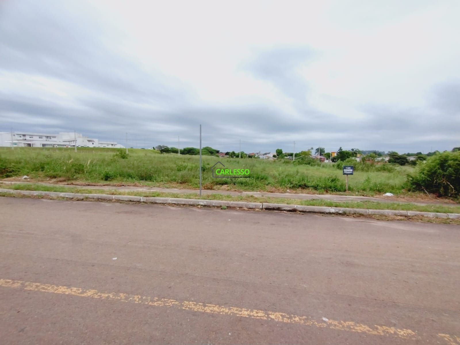 Terreno comercial à venda  no Pinheiro Machado - Santa Maria, RS. Imóveis